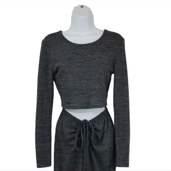 Almost Famous 2 PC Jersey Knit Crop Top and Ruched Flare Pants Size Small - Picture 4 of 9